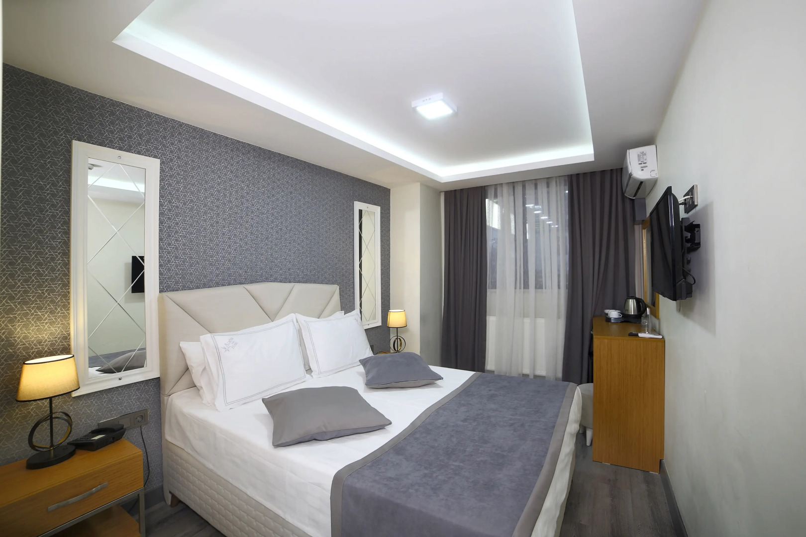 Отель Almina Inn