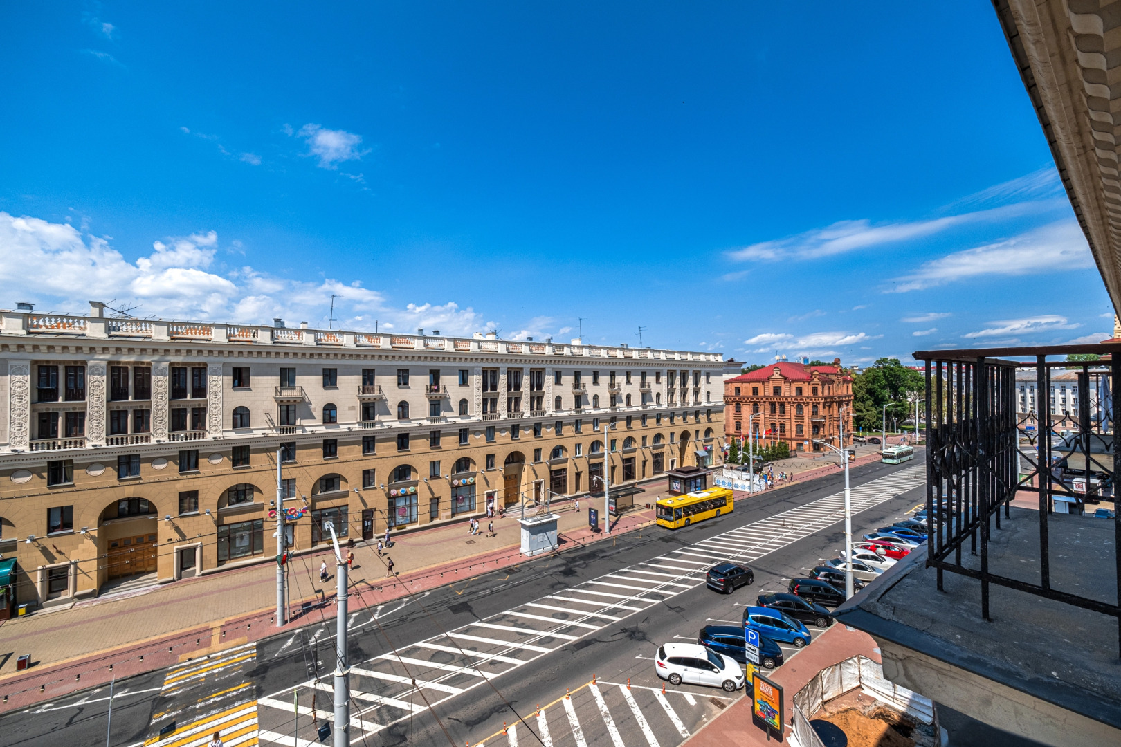 Квартира Двухкомнатная возле вокзала