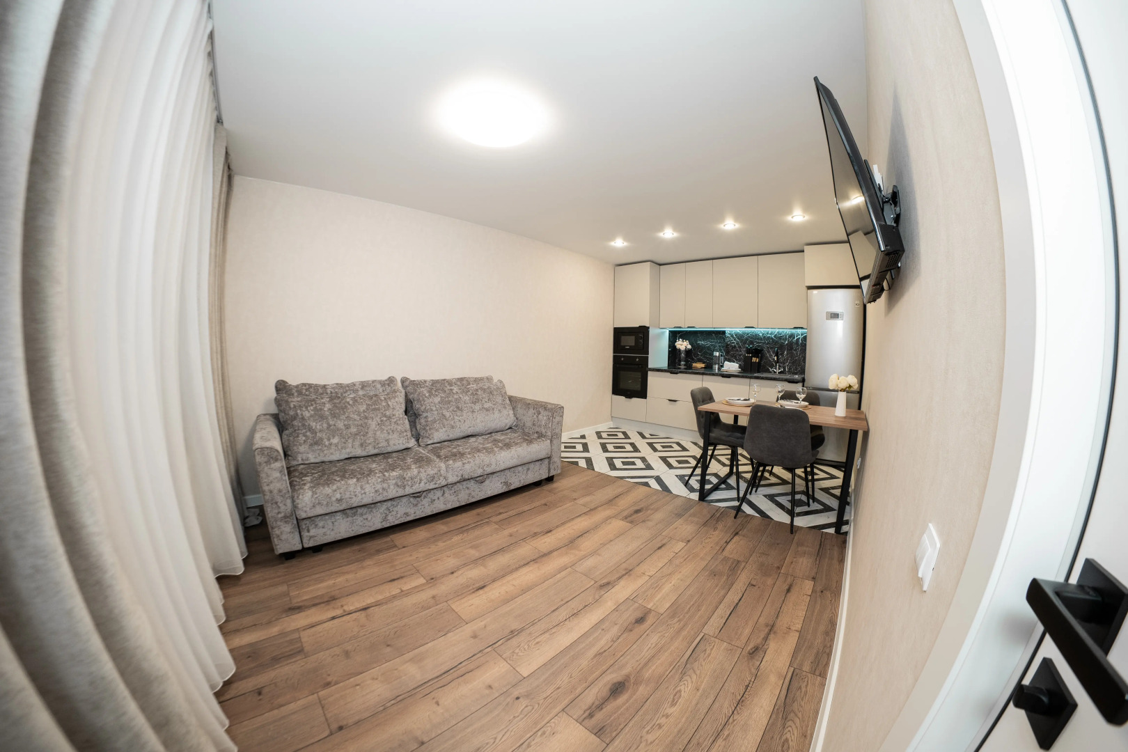 Апартаменты на Пархоменко 151/1