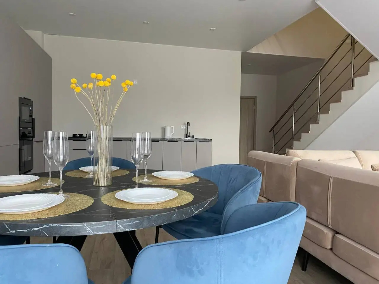 Вилла Солнечный Family