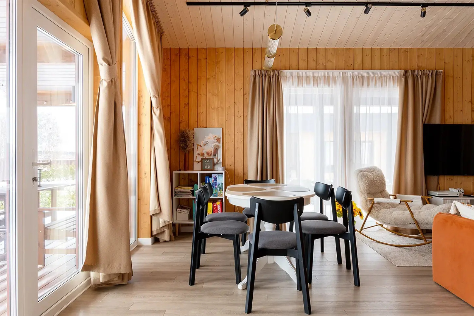 Частный дом Уютный домик вдали от шумного города