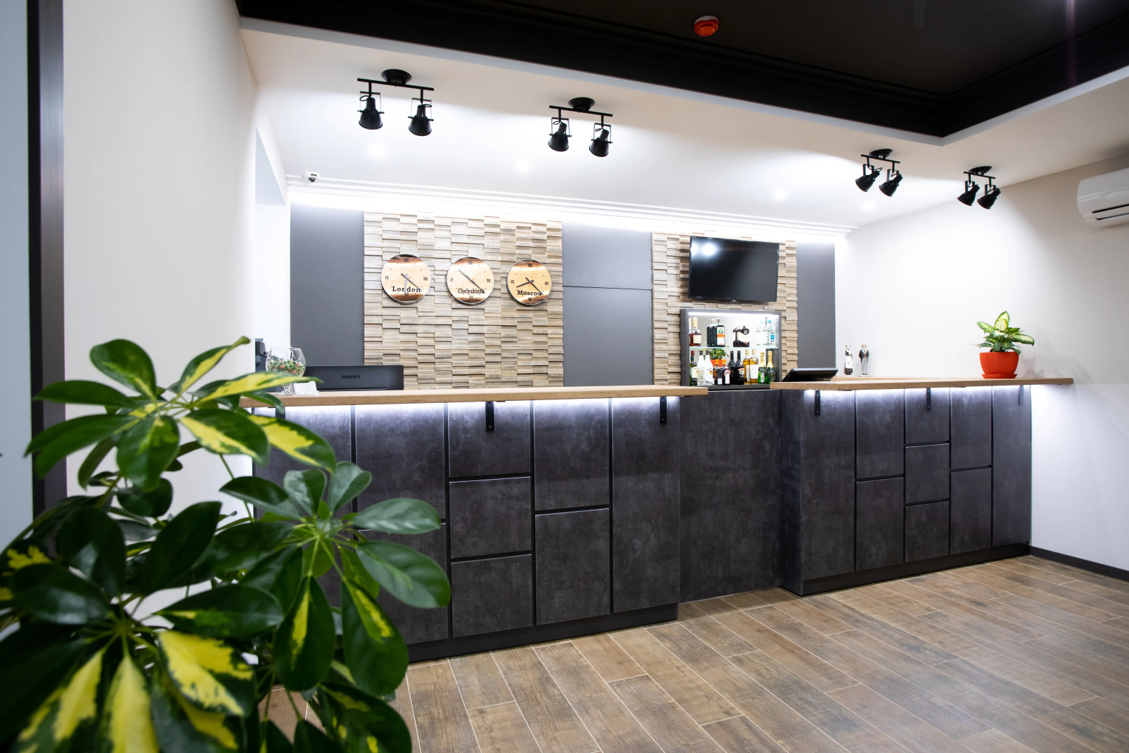 Отель Альбион