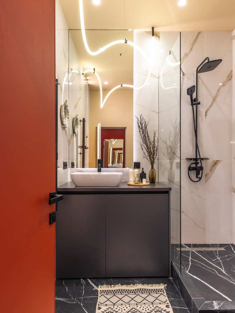 Шикарная двухкомнатная квартира в сердце Санкт-Петербурга