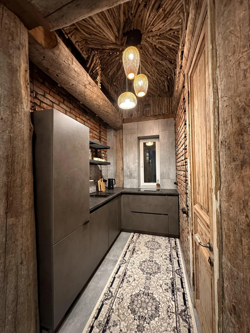 Частный дом гнѣздо с камином и двумя спальнями