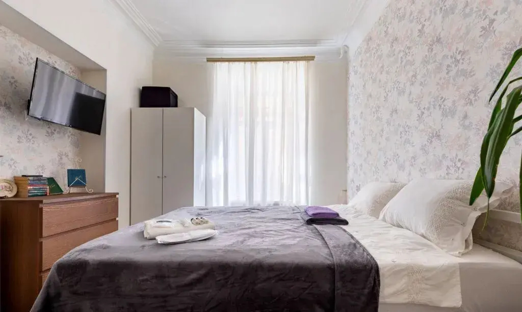 Квартира 3-комнатная в Самом Сердце Санкт-Петербурга