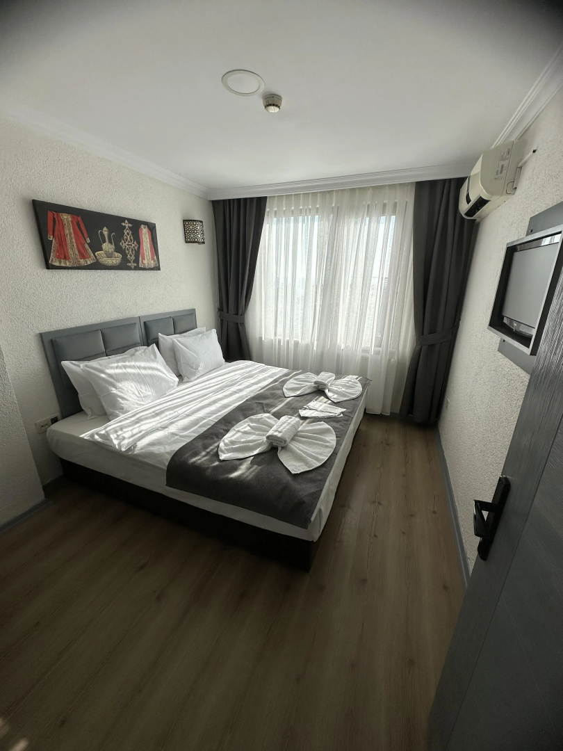 Big Orange Hotel