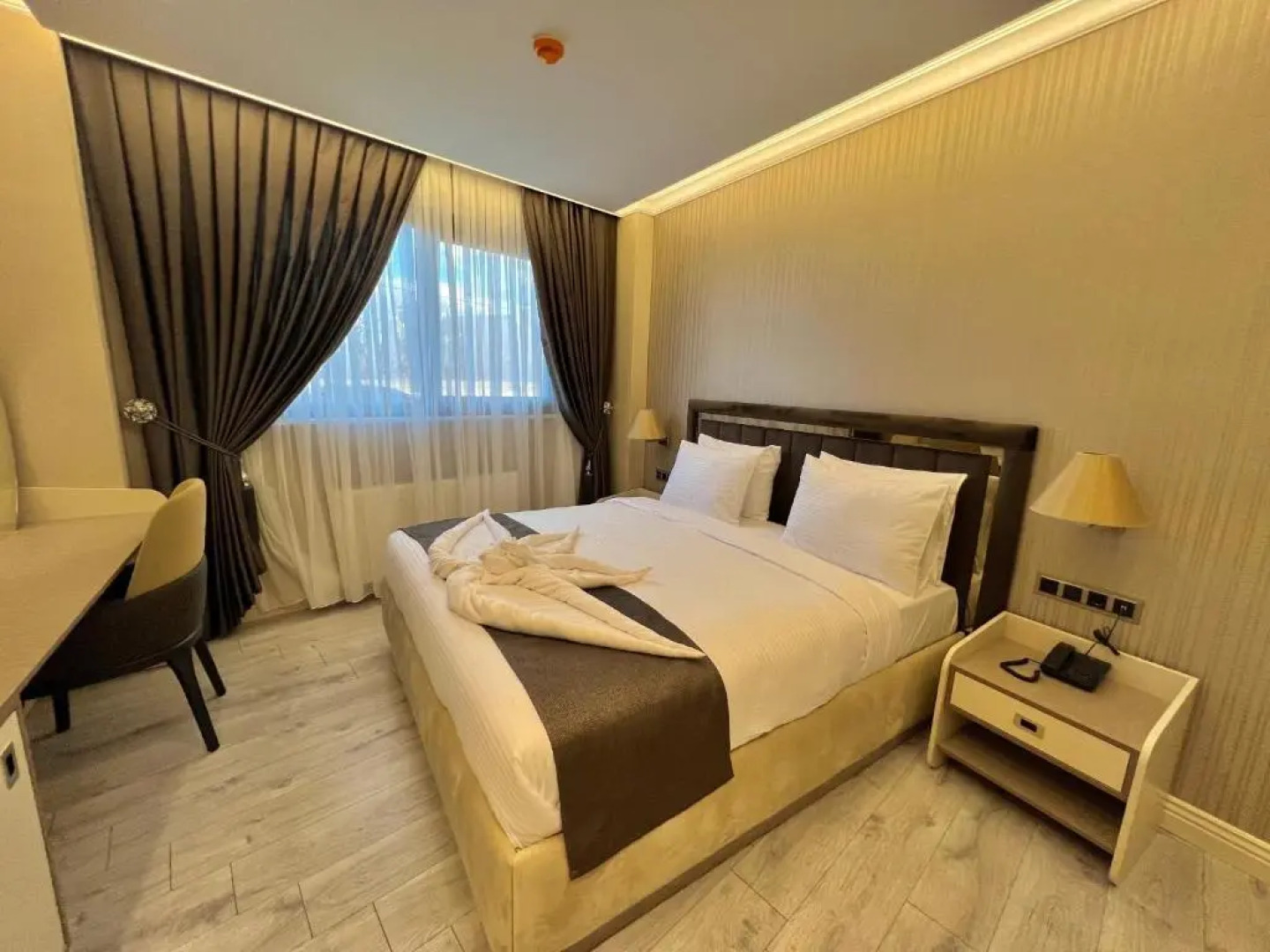 MQ Hotel Suites & SPA