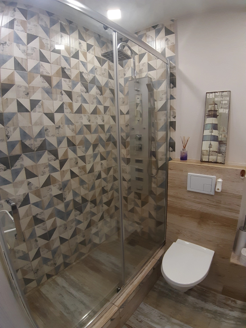 Апартаменты в Микрорайоне Дружба 4/2 (12 этаж)