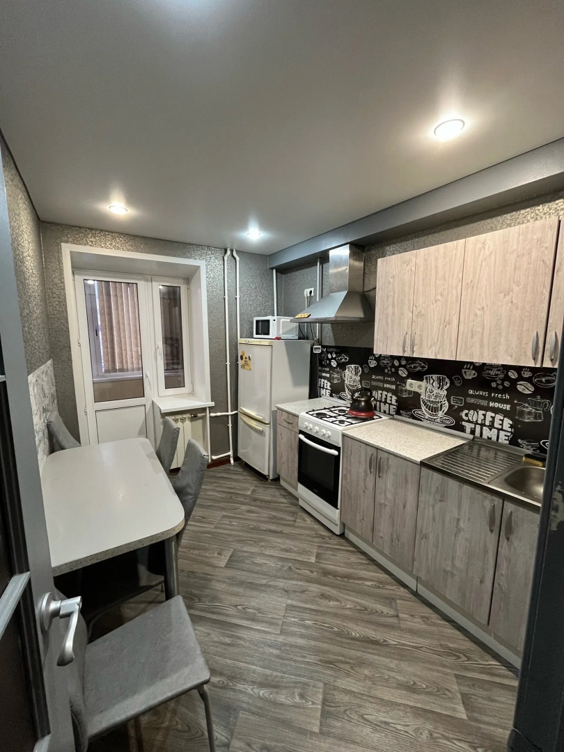 Квартира Трехкомнатная  в Лебедяни