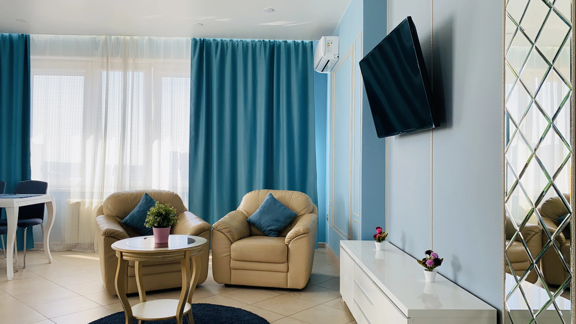 Апартаменты ИннХоум Panorama&Riverside de Luxe