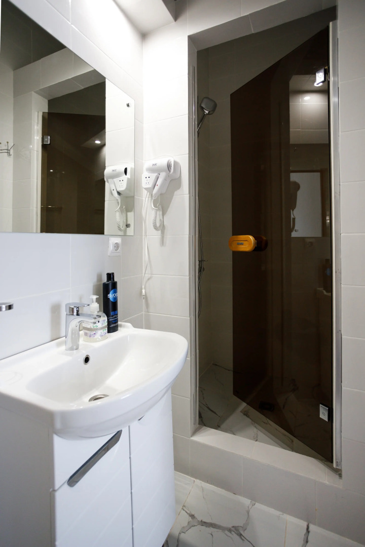 Апартаменты Яна Грунта 1-4/2