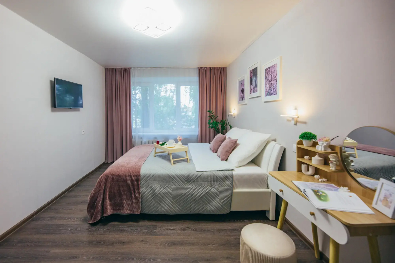 Апартаменты на Набережной Трибуца