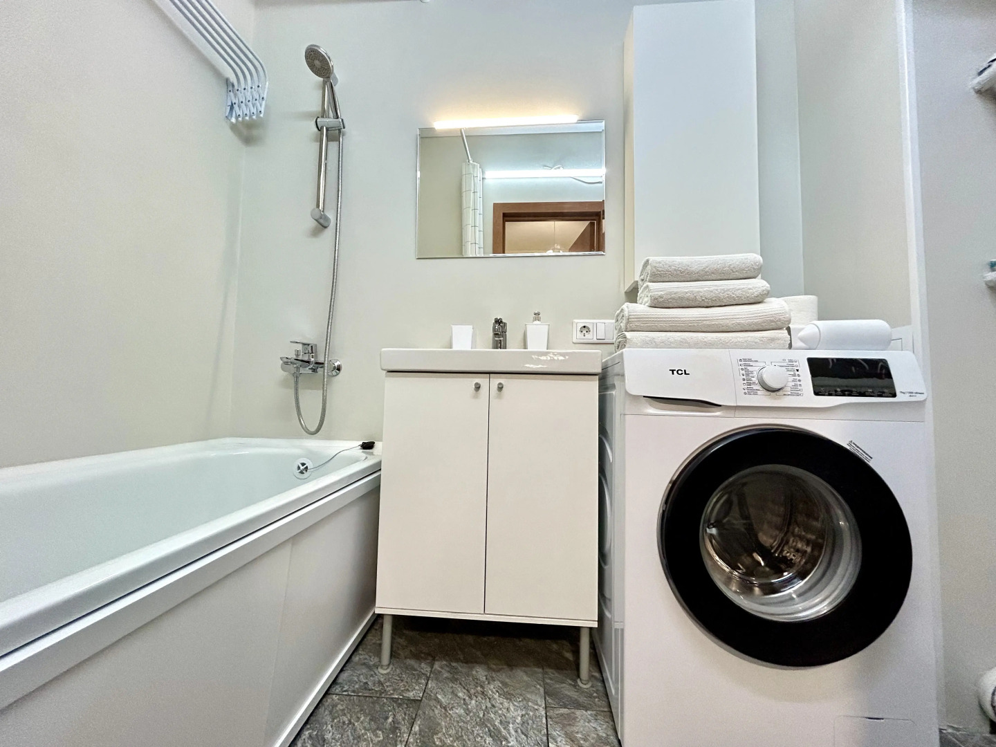 Апартаменты FSF В Географическом Центре с Дистанционным Заездом