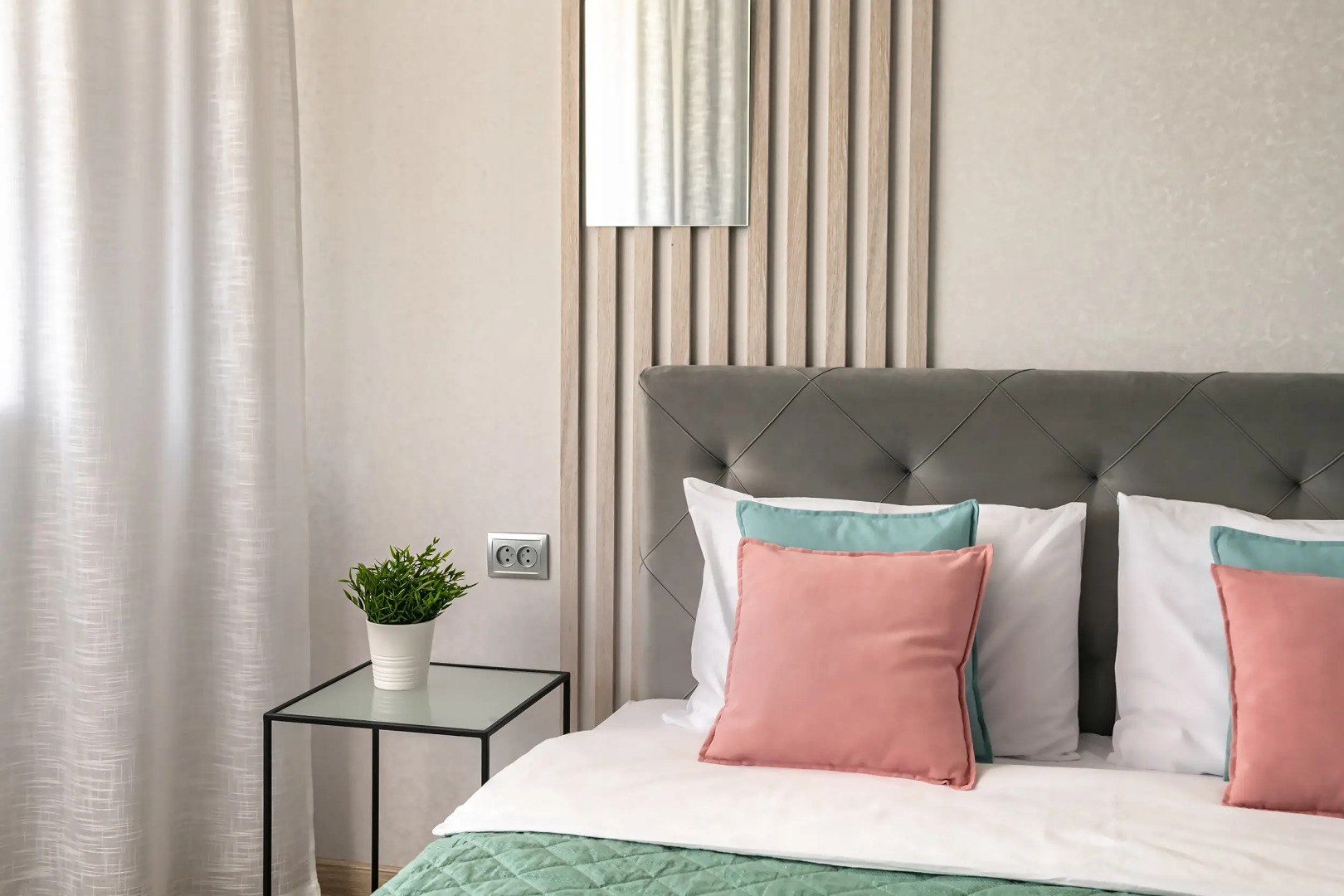 Апартаменты TopHouse на Нейбута  2А к4