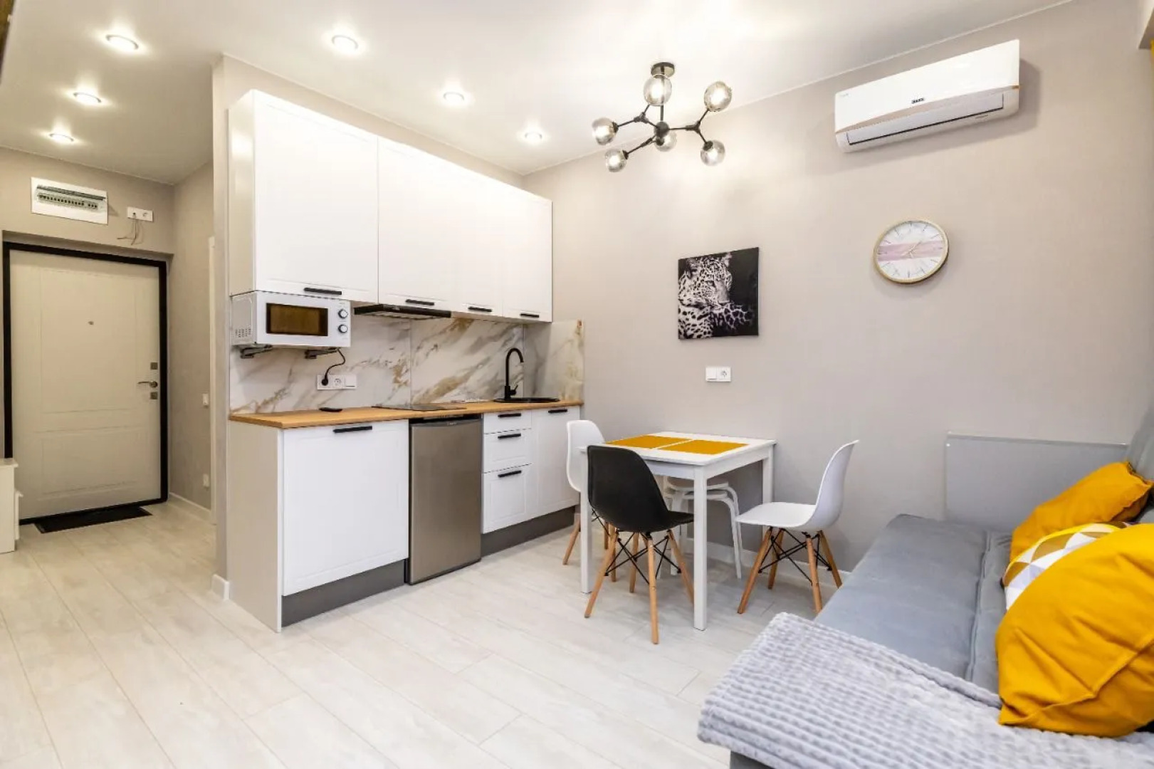 Апартаменты Море квартир с видом на горы и Казино Сочи