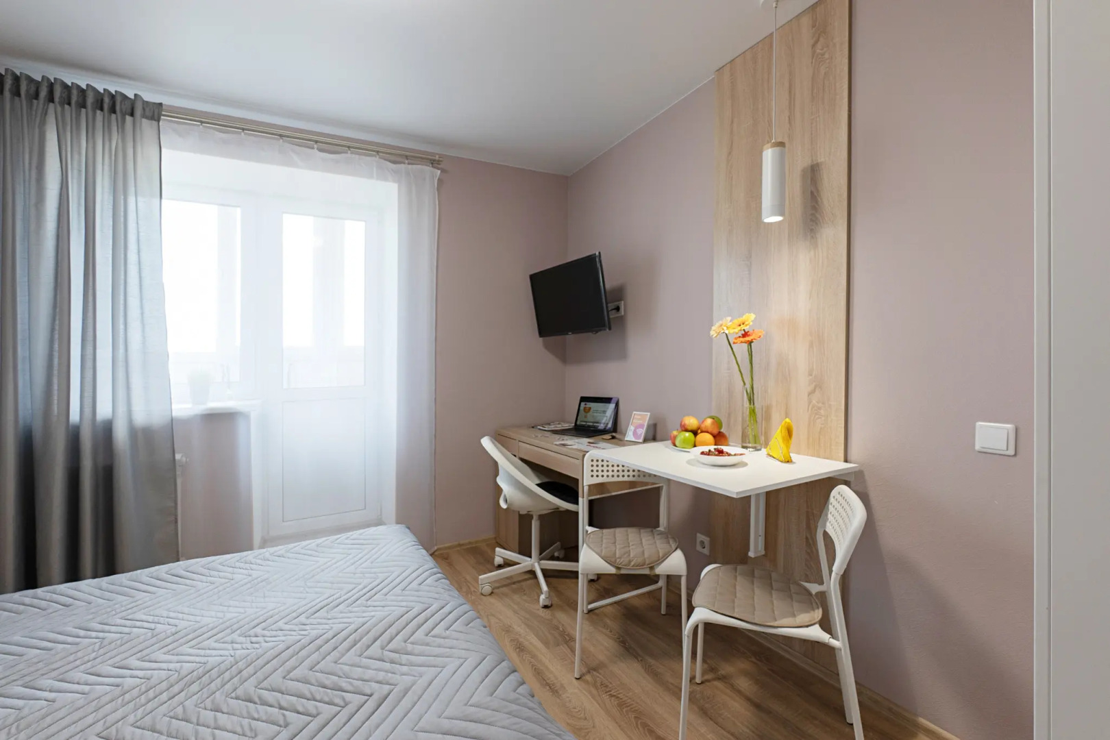 Апартаменты 9 ночей на Есенина