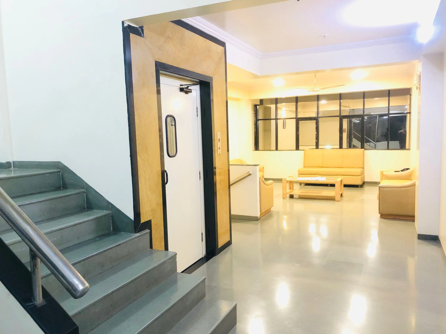 Отель New Uttam Hira Palace