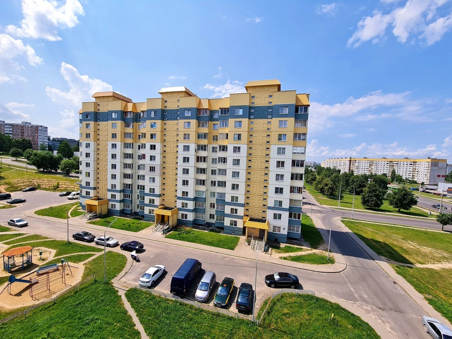 Апартаменты на ул.Мовчанского 81