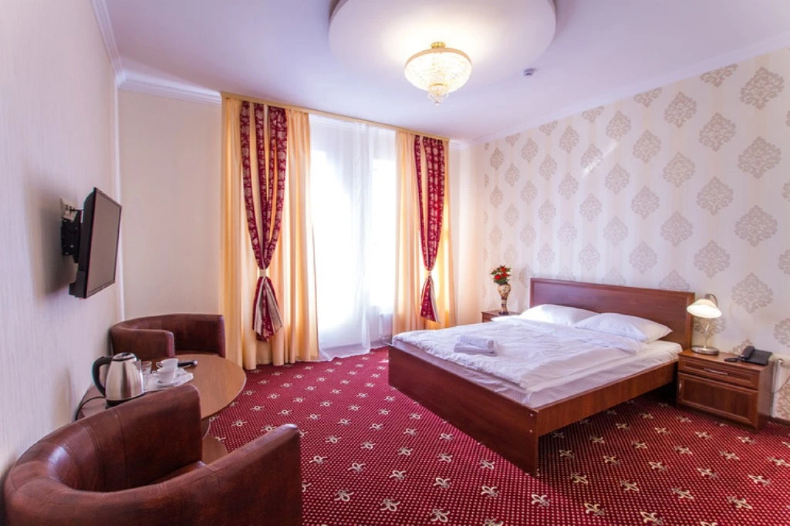 Отель Золотая Ночь