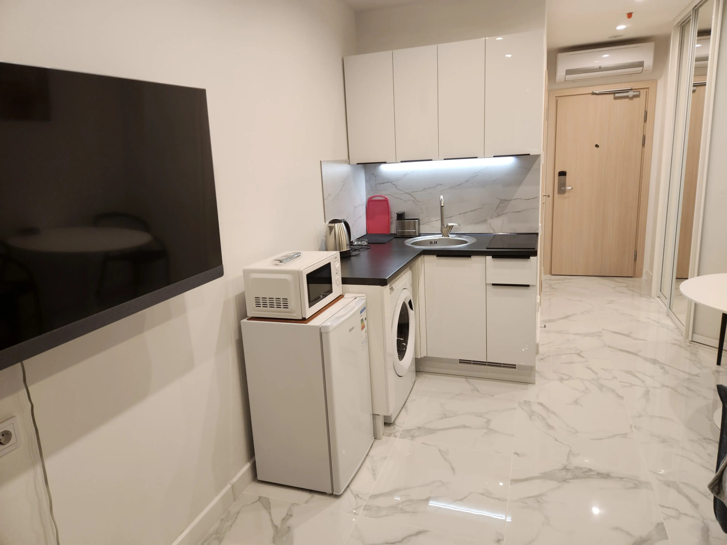 Апартаменты напротив Парка Развлечений Остров Мечты