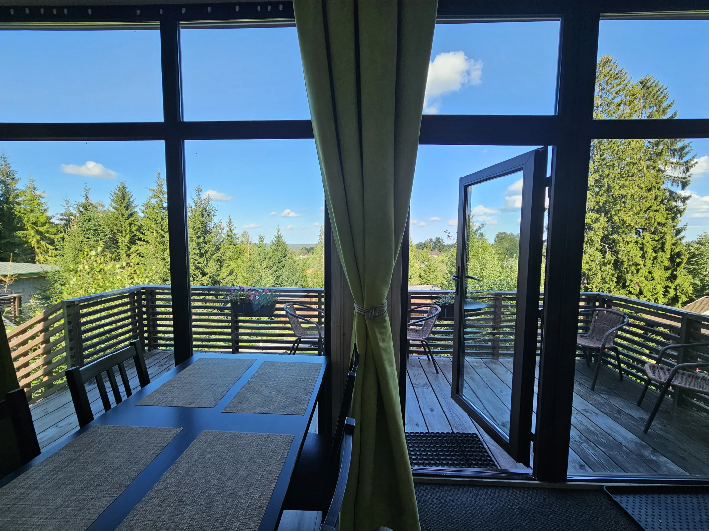 Коттедж Черничный Склон Lime House