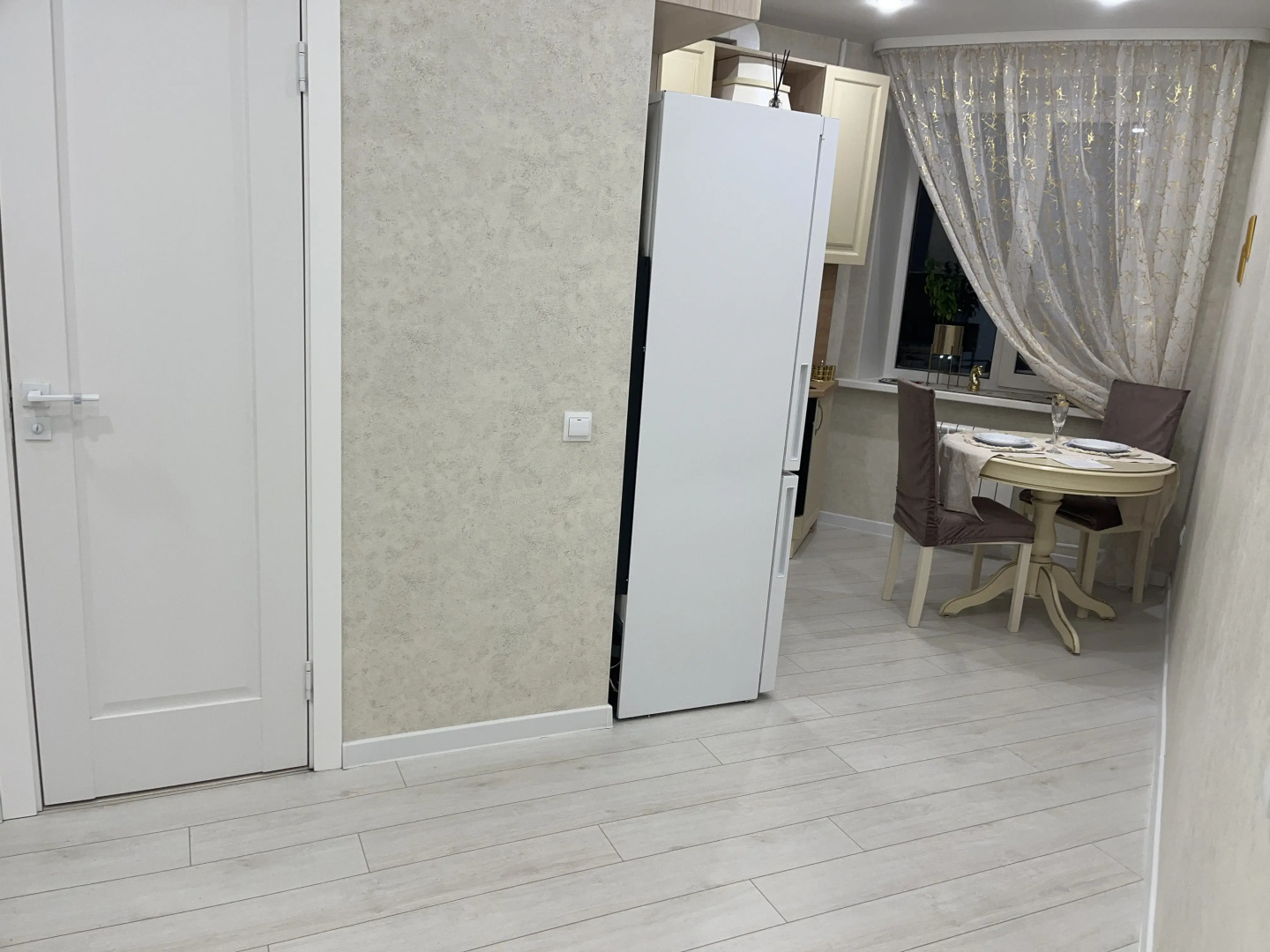 Квартира Уютная Напротив Железнодорожного Вокзала