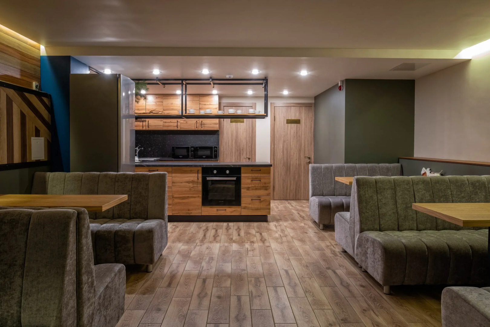 Отель Корабельная