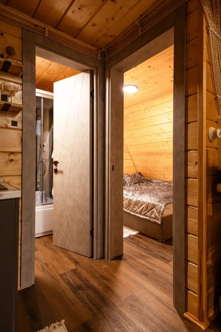Частный дом A-frame Петрол из дерева 4х местный Ривер Хаус