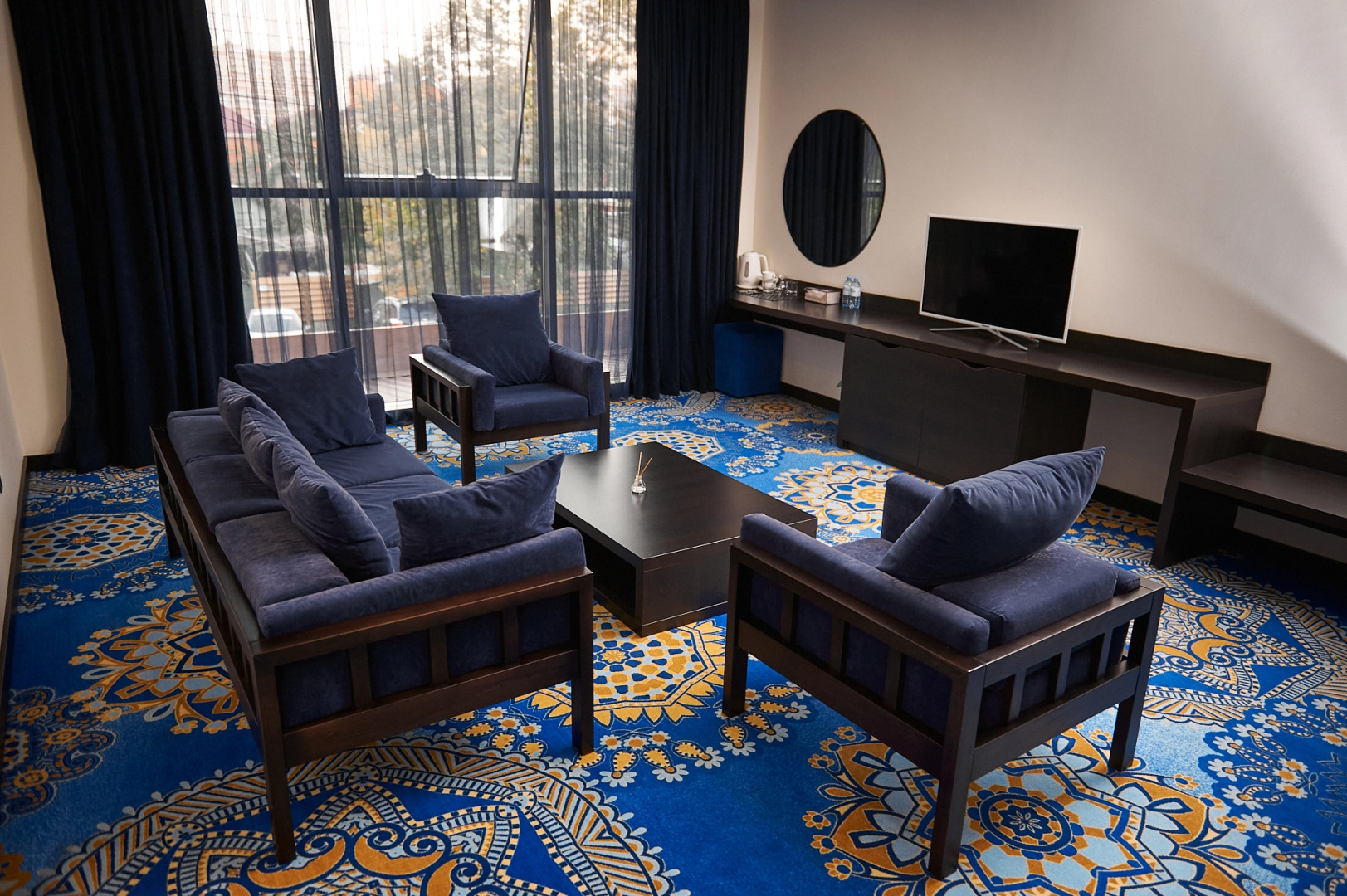 Отель Голливуд Де Люкс