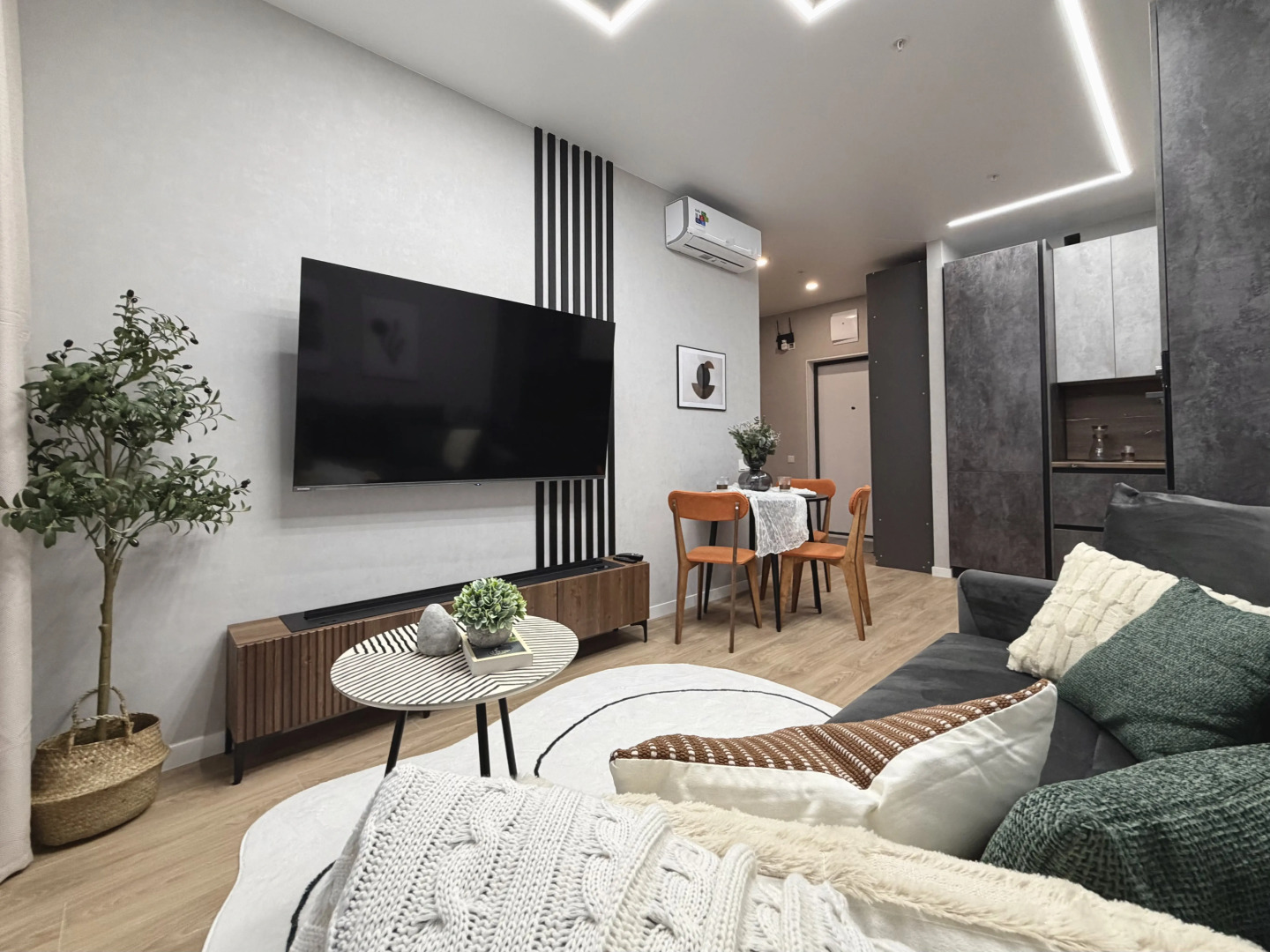 Апартаменты Happy People МФК Тропарёво парк