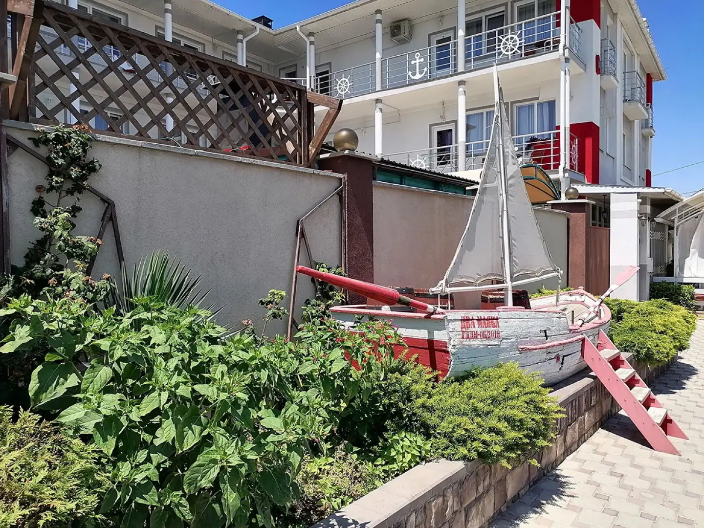 Гостевой дом Два Маяка