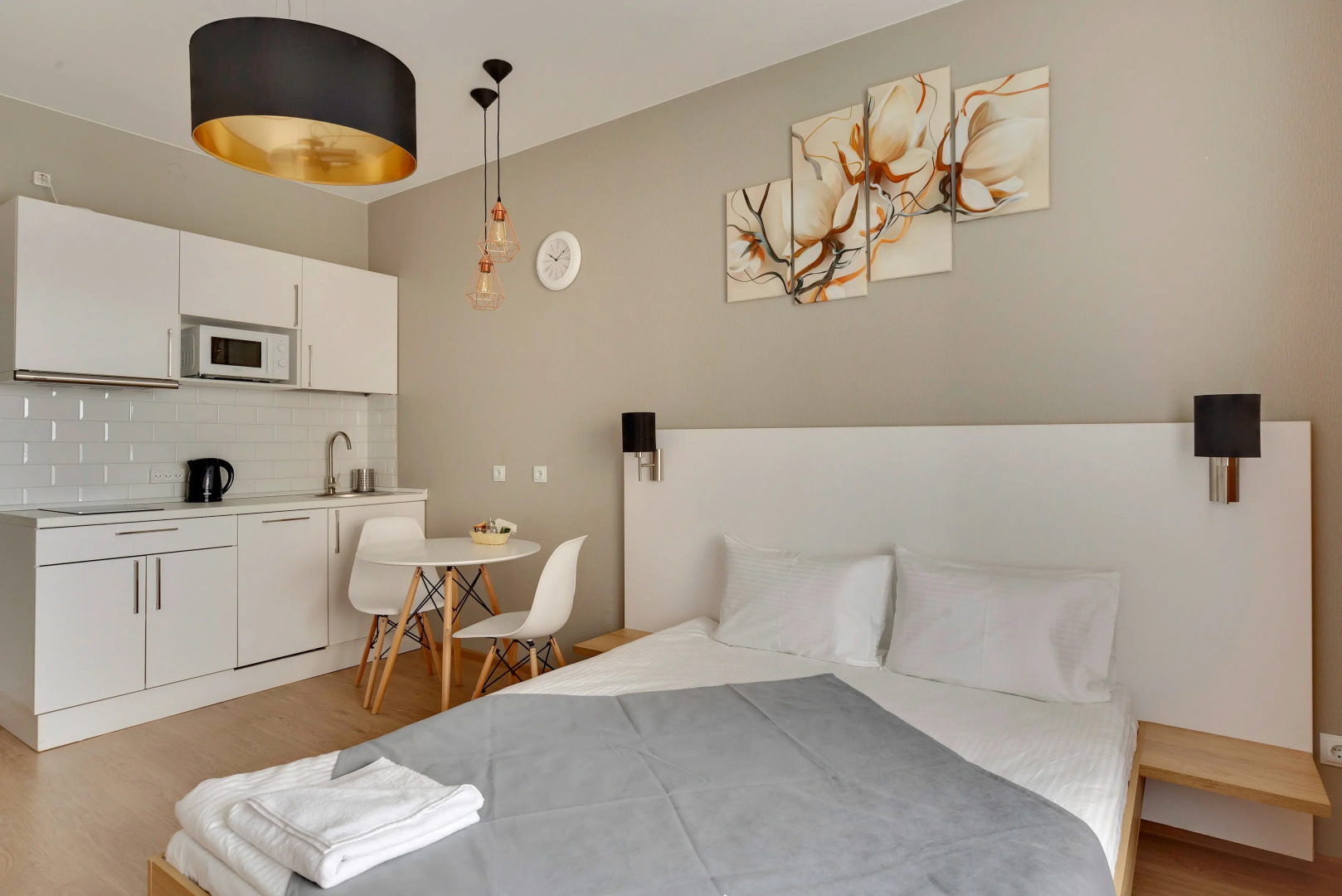 Апартаменты Ава Салют SyncotelHome