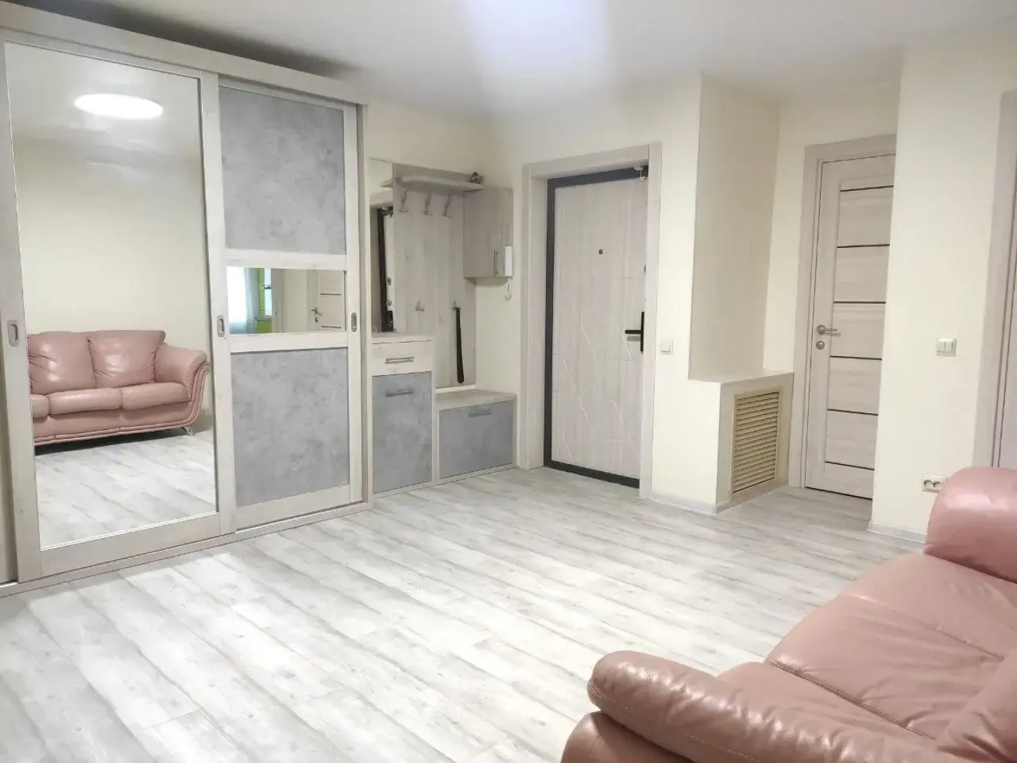 Апартаменты 95 м² - Супер-комфорт у стен Древнейшего монастыря