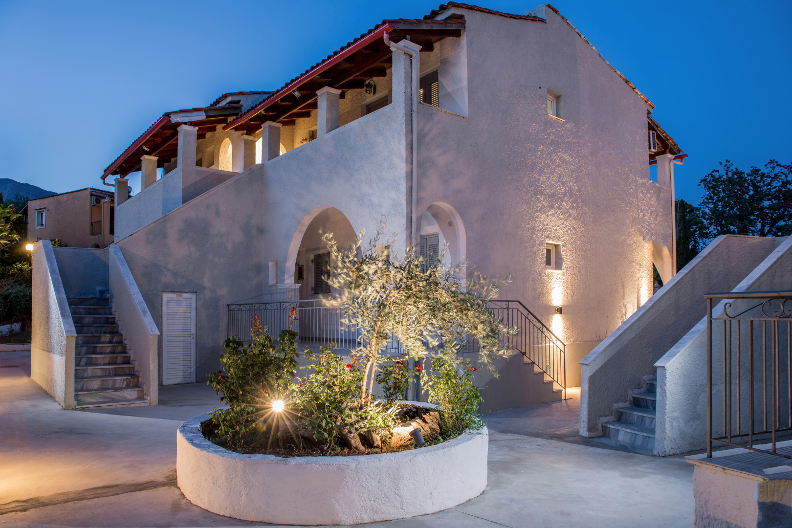 Dominoes Hotel Apartments