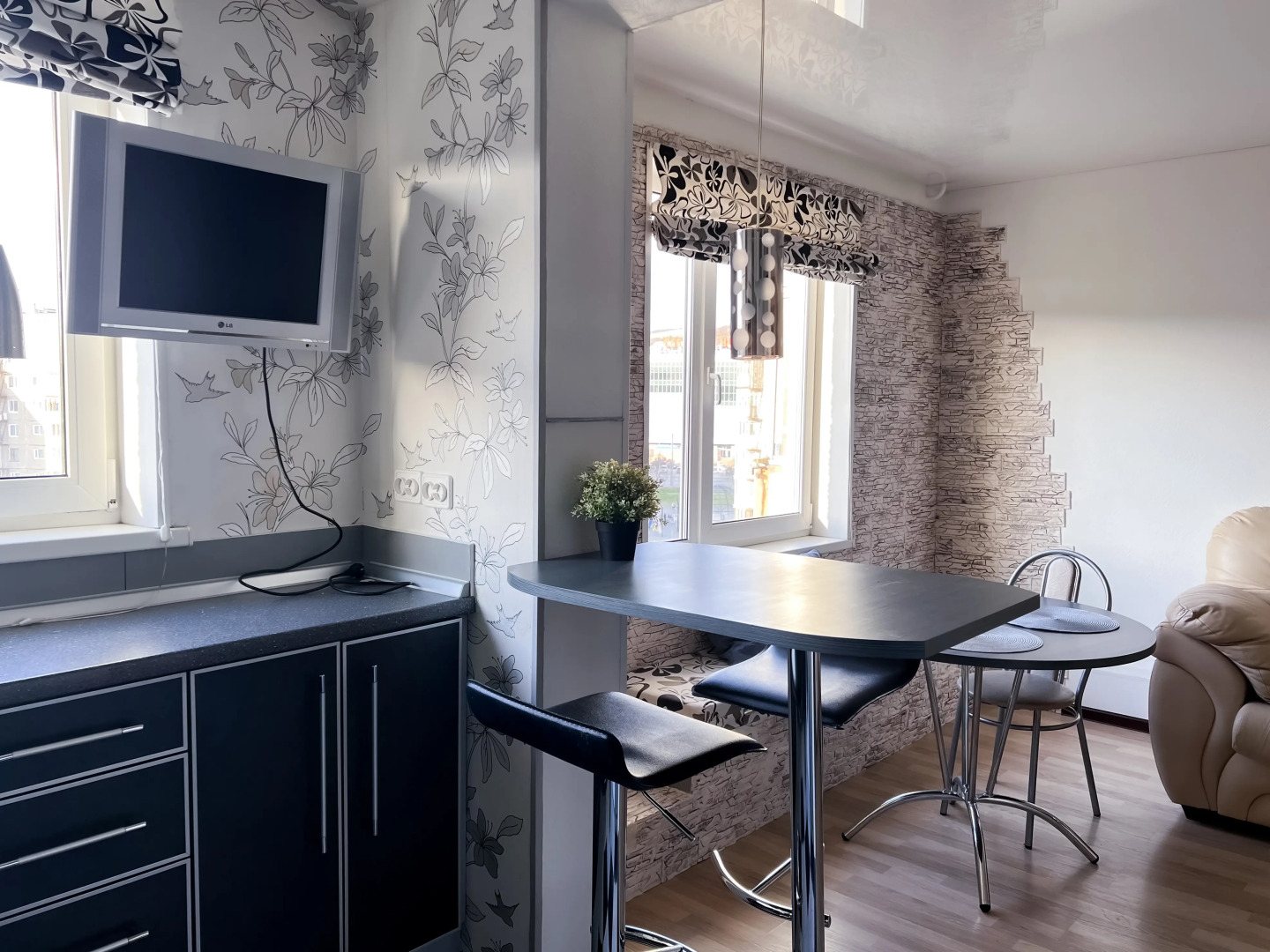 Квартира 3-комнатная на Баумана 12