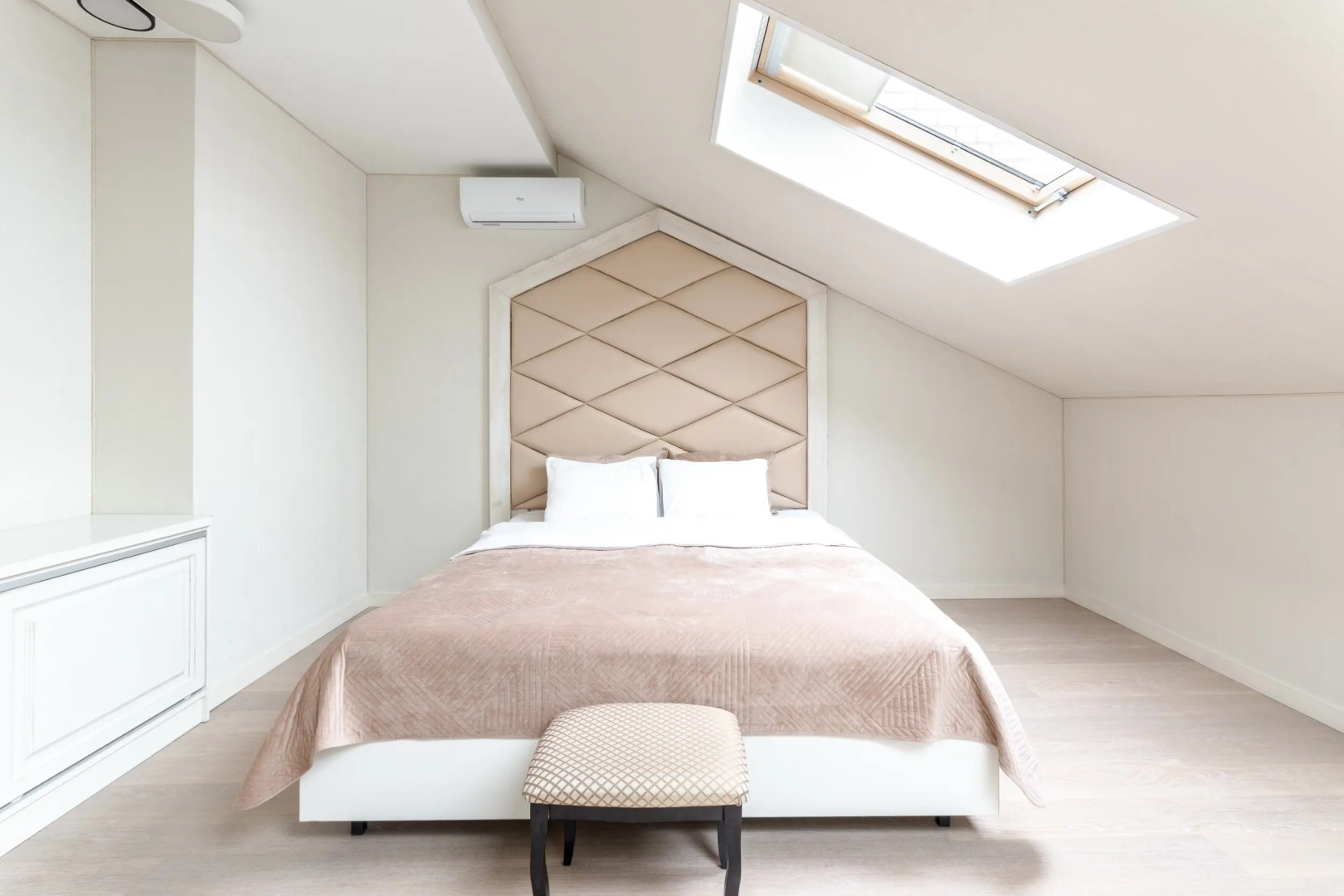 Квартира Мансардная Квартира в Центре Города