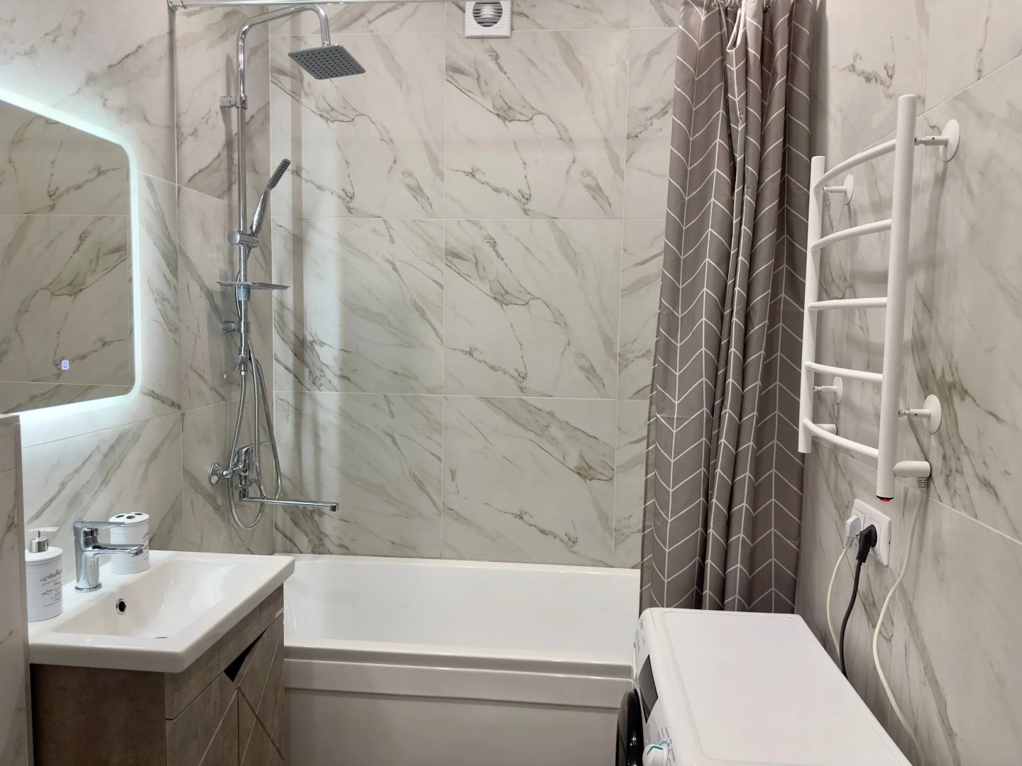 Апартаменты Уютная у Аэропорта