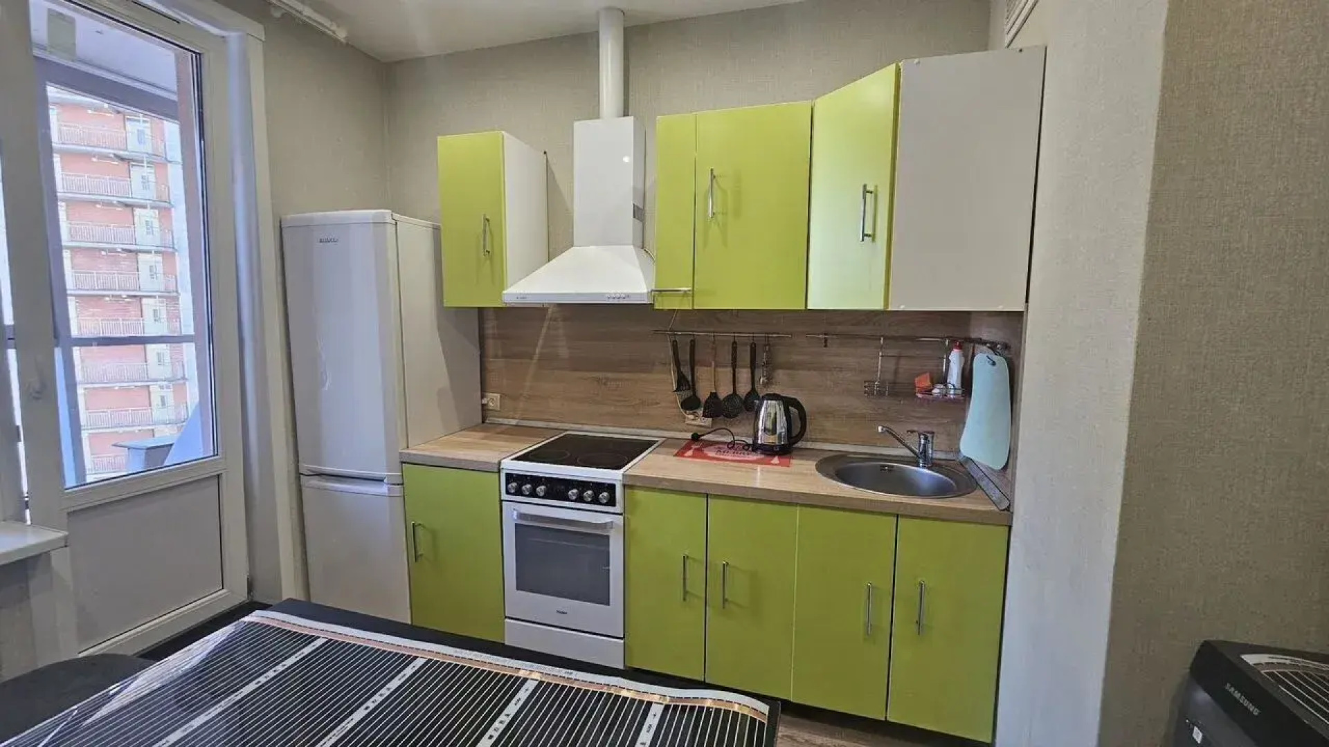 Квартира просторная на бульваре Космонавтов 5