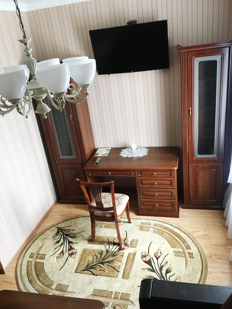 Отель Весна