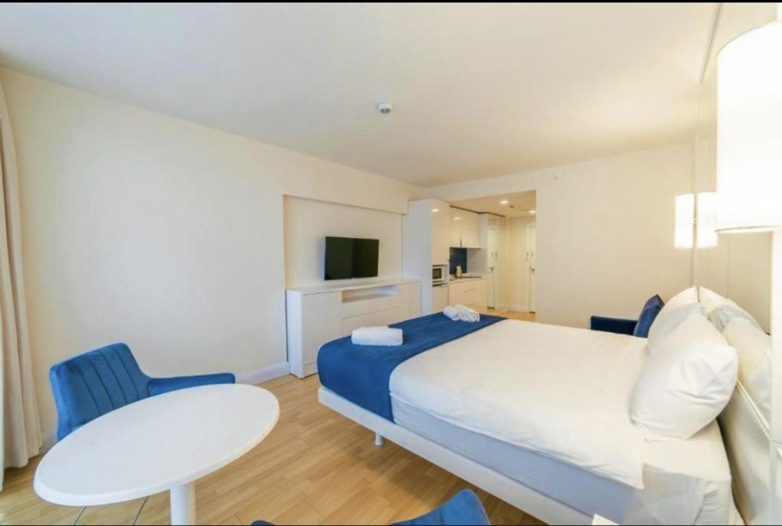 Апарт-отель V&V Orbi City