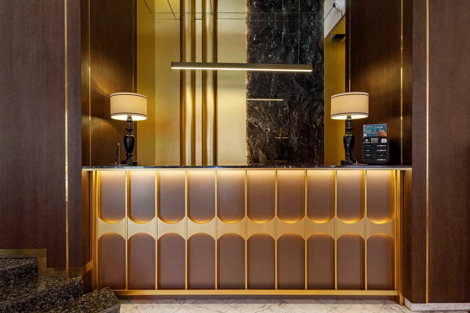 Отель Луна и лотос