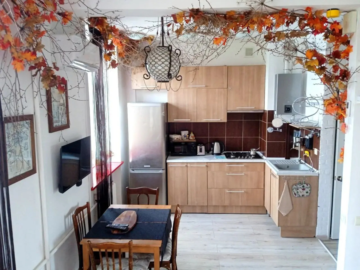 Квартира Студия с авторским декором Сказочный лес в красивом доме