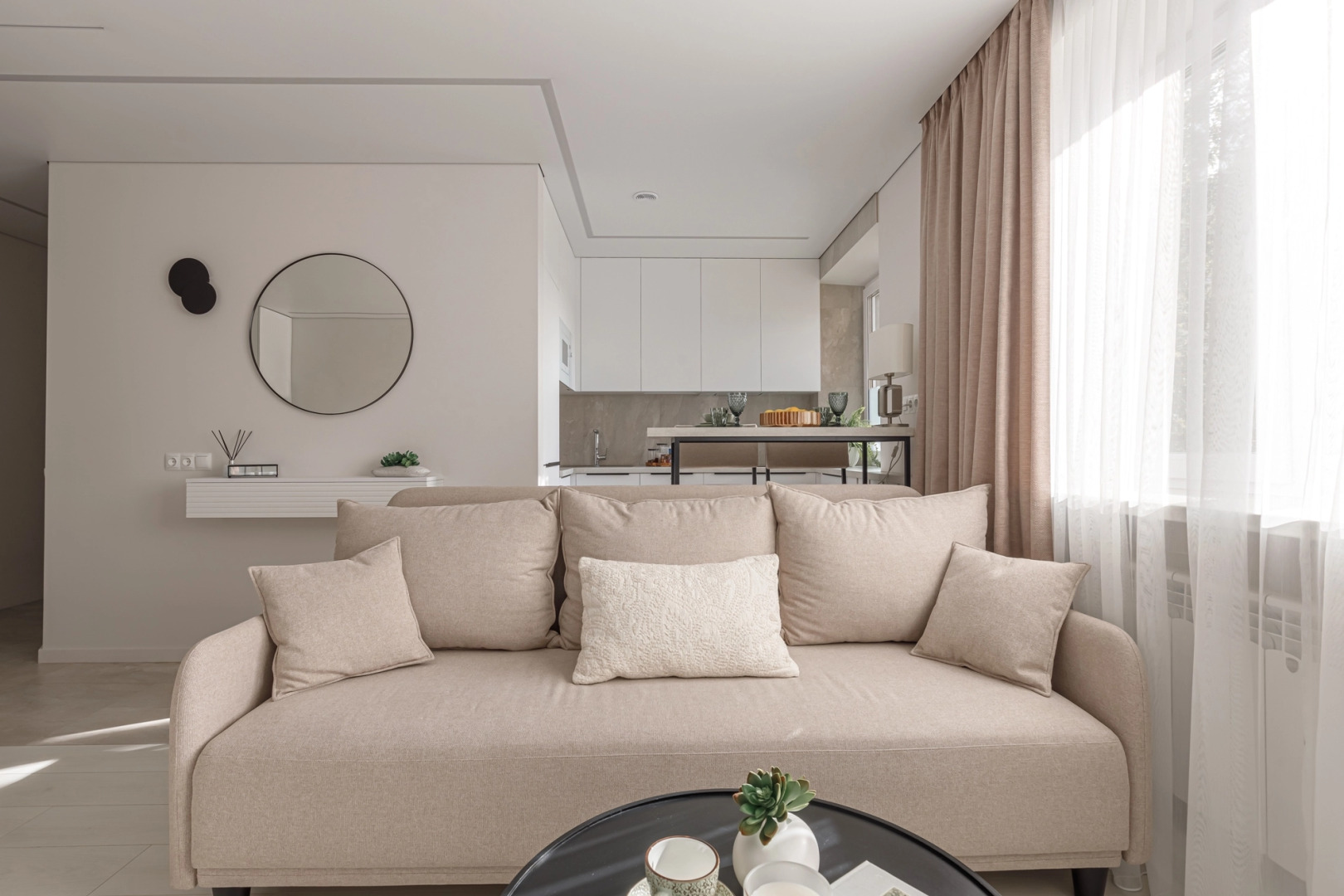 Квартира ЕвроУют Светлая студия возле достопримечательностей