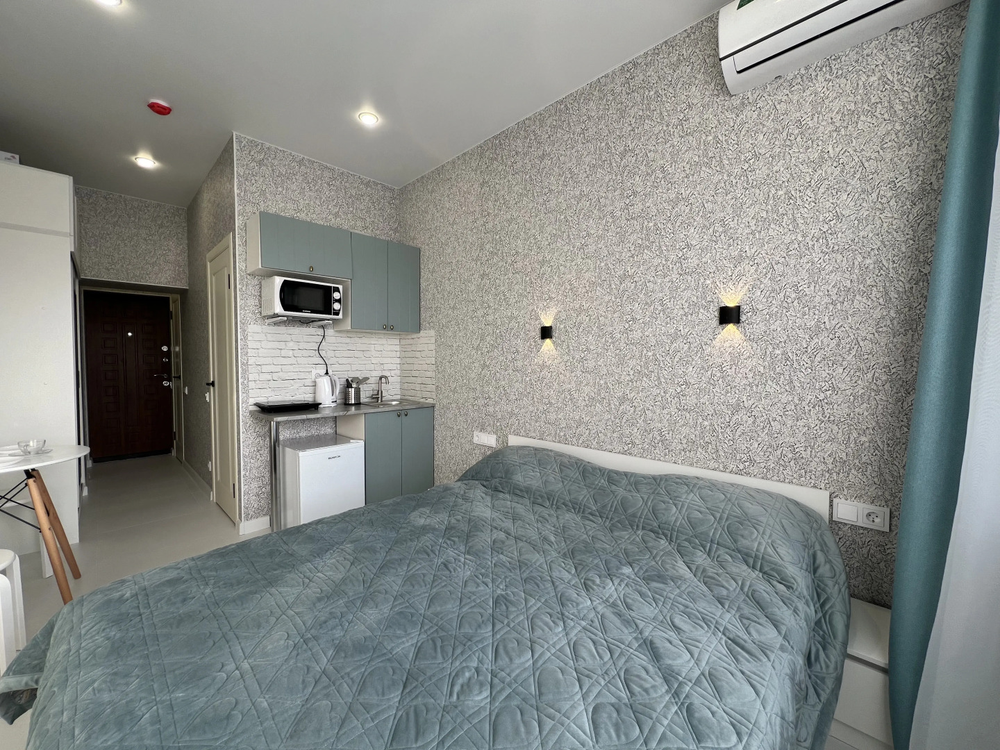 Апартаменты с Видом на Реку