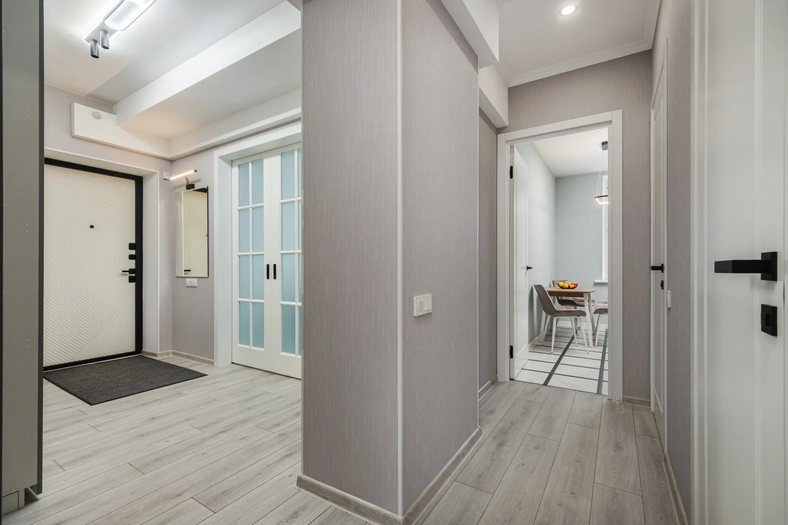 Апартаменты у ЖД вокзала на улице Кирова 4