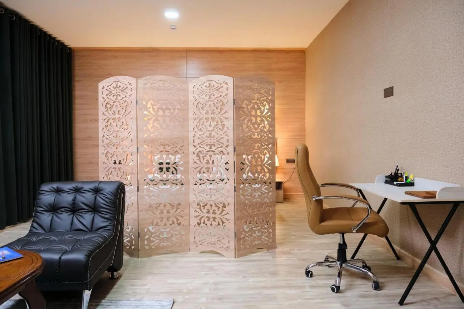 Отель Central Palace Hotel