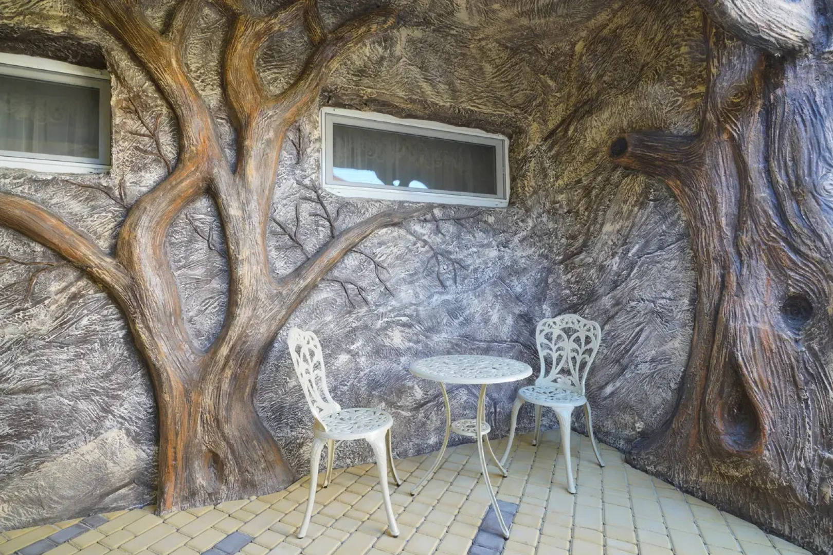 Отель Роман