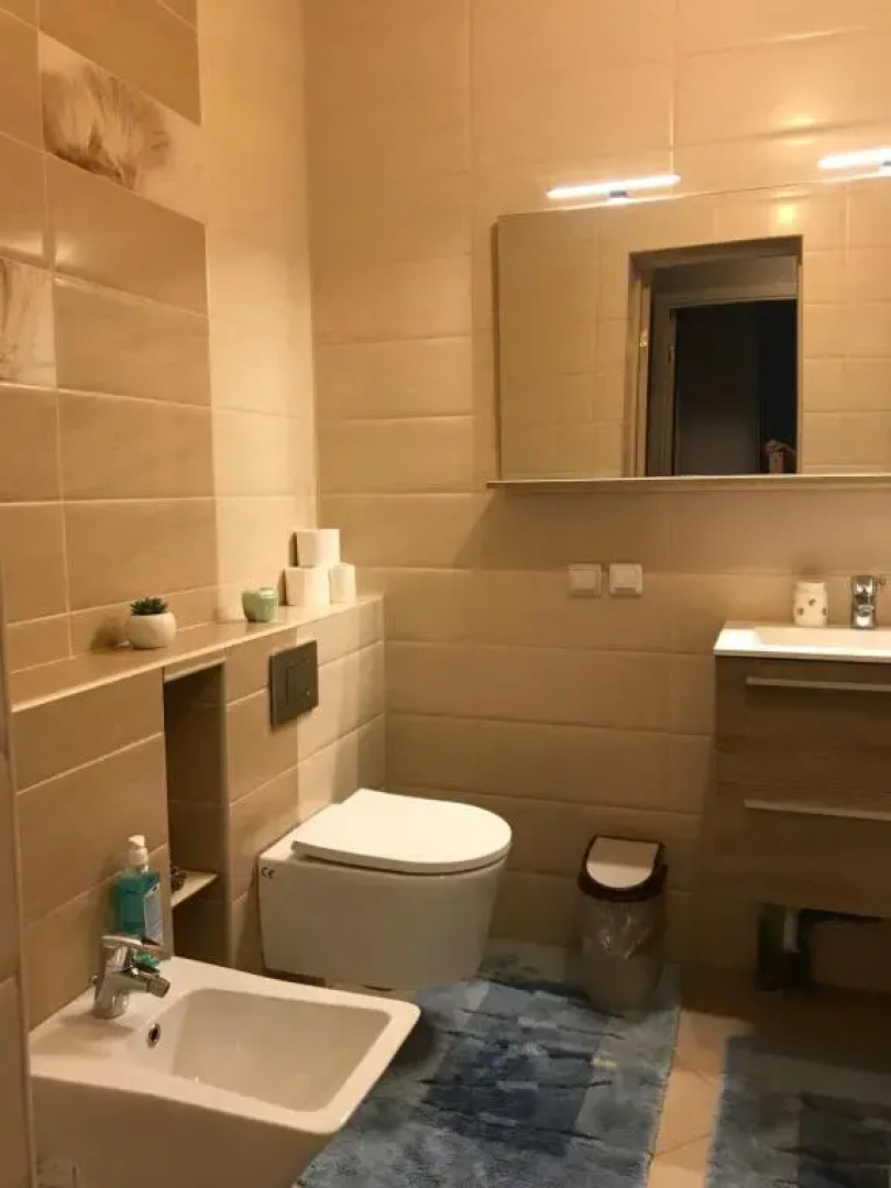 Апартаменты 3 комнаты в Центре рядом с Электричкой на Море