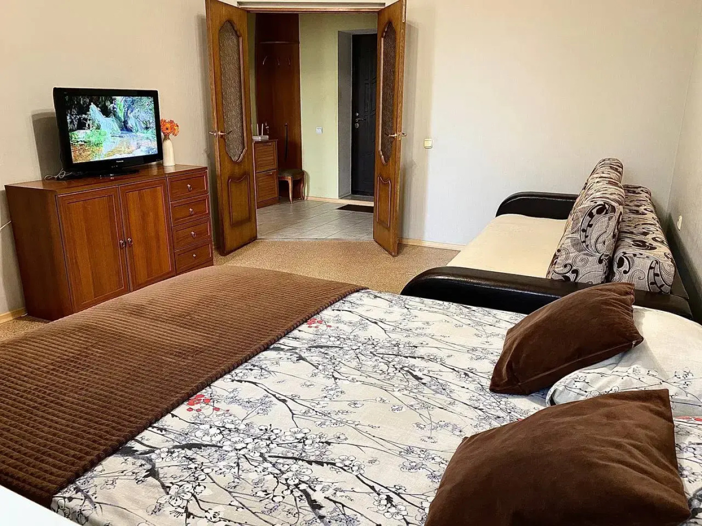 Апартаменты Квартира на Родимцева 20