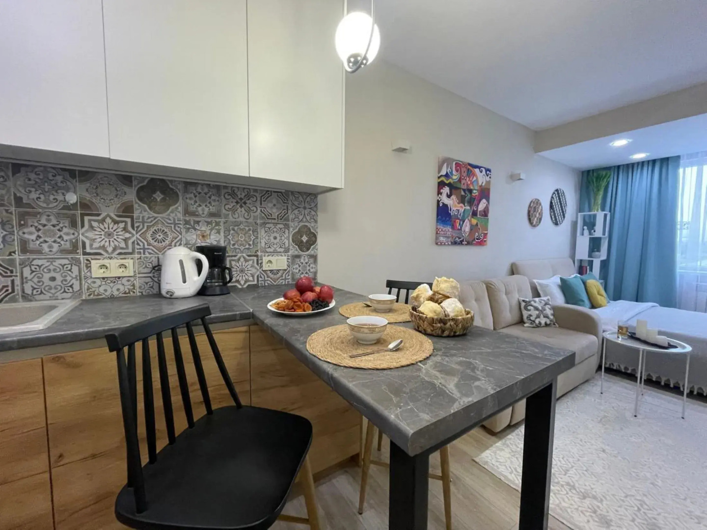 Апартаменты Этно Студия Жетысу с Прекрасным Видом на Горы